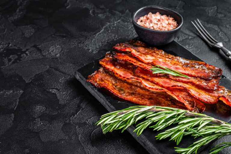 How Long Can Cooked Bacon Sit Out