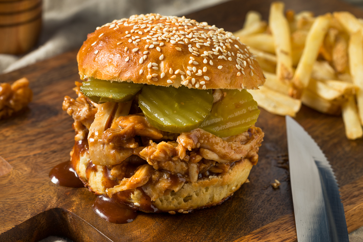 what-to-serve-with-bbq-pulled-chicken