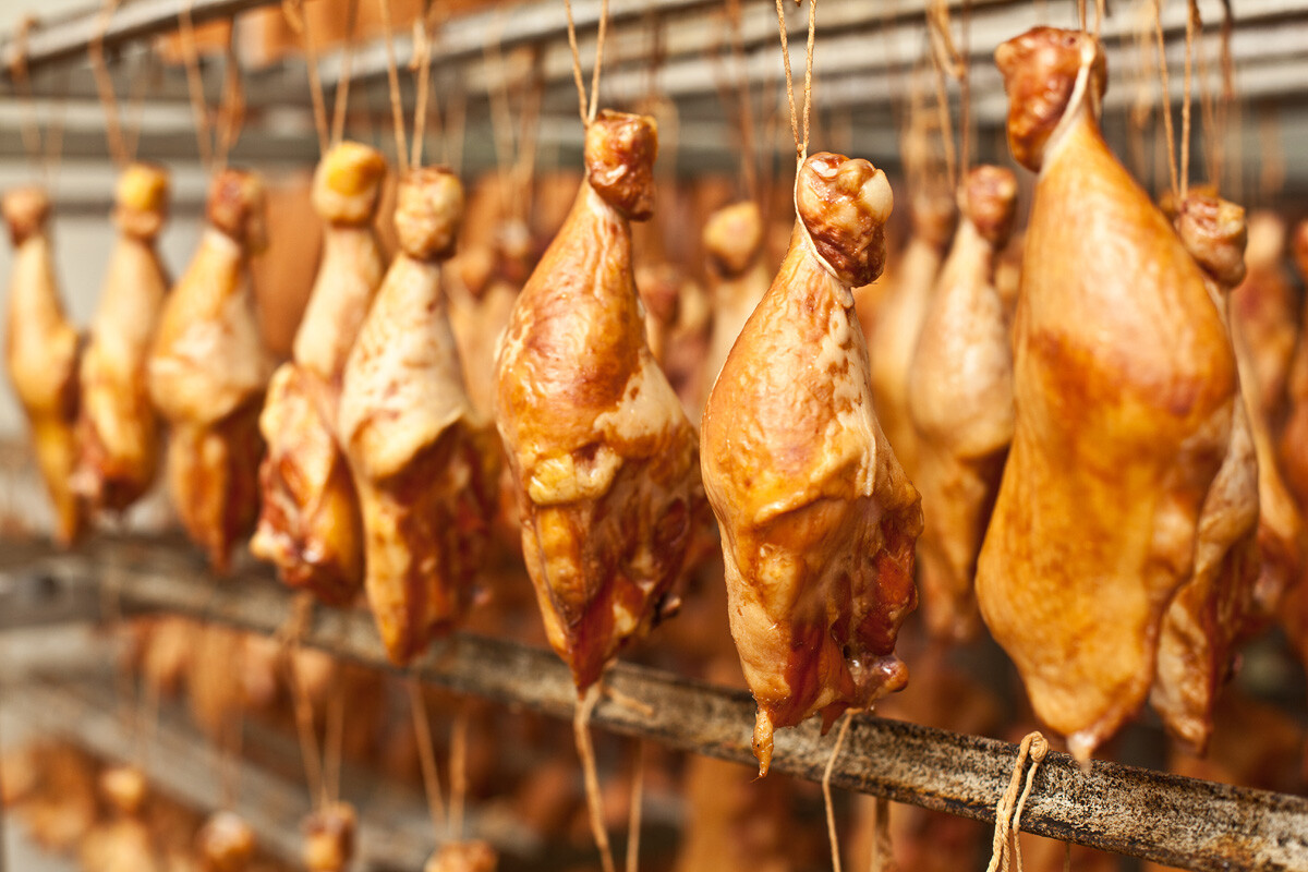 What Temperature Should You Smoke Chicken Breast At