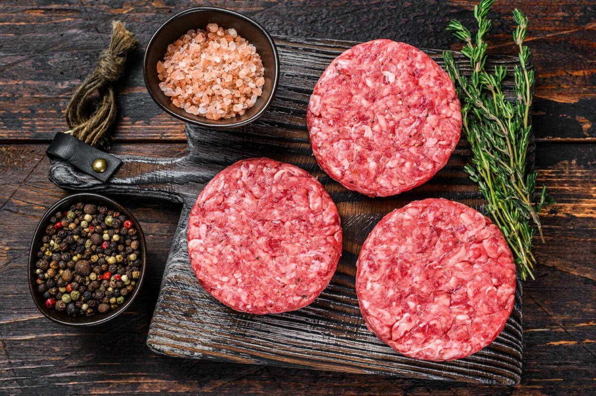 Can you refreeze hamburger 