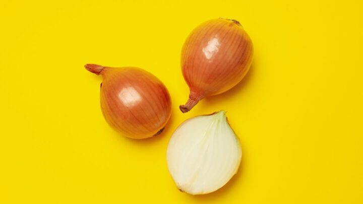 Can You Eat Raw Onion?