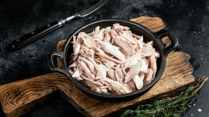 How To Shred Chicken [3 Easy Methods]
