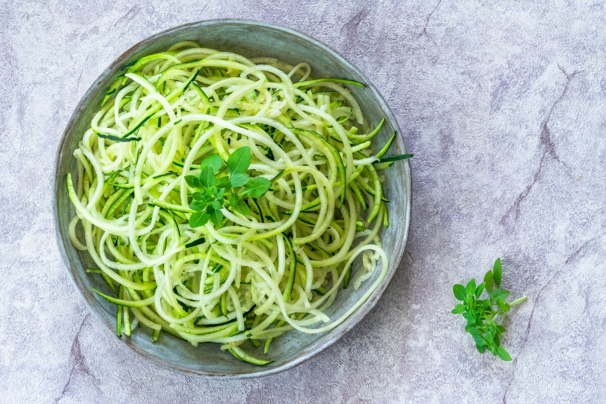 How To Shred Zucchini [3 Methods]