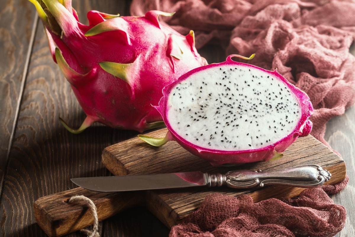 what-does-dragon-fruit-taste-like