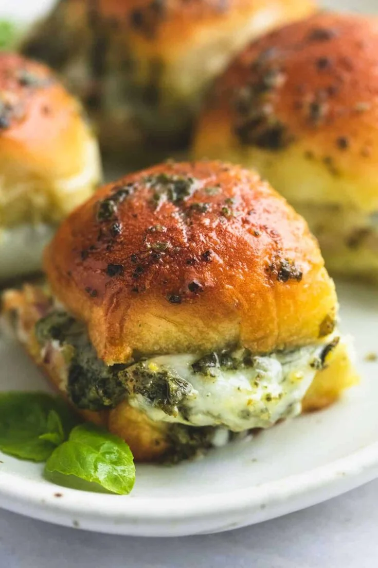 Pesto Mozzarella Sliders 107.jpg